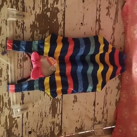 TROLLS Girls swimsuit size 2T - Picture 3 of 5